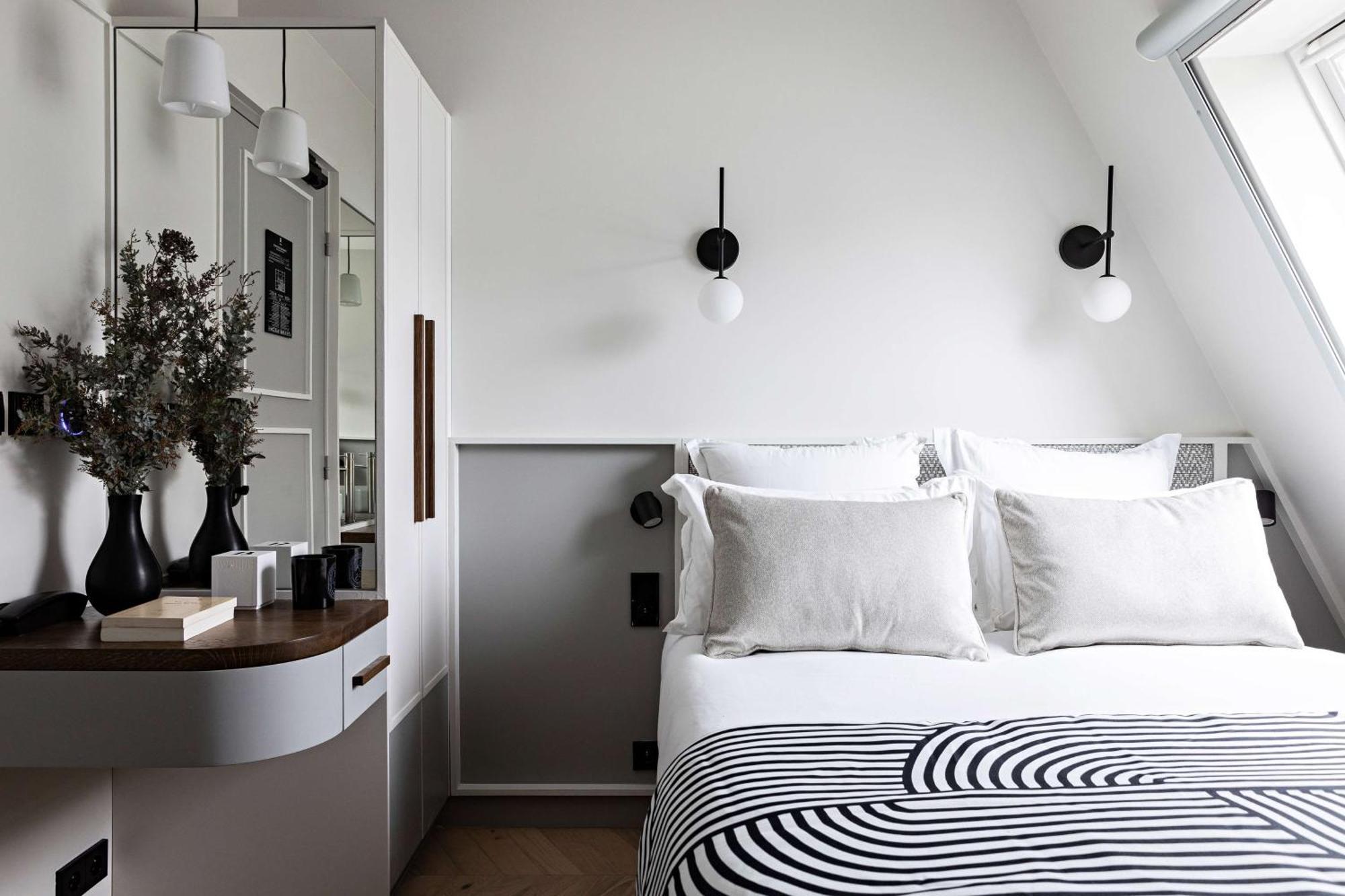 Best Western Premier The Blake Paris Gare Saint Lazare Exterior photo