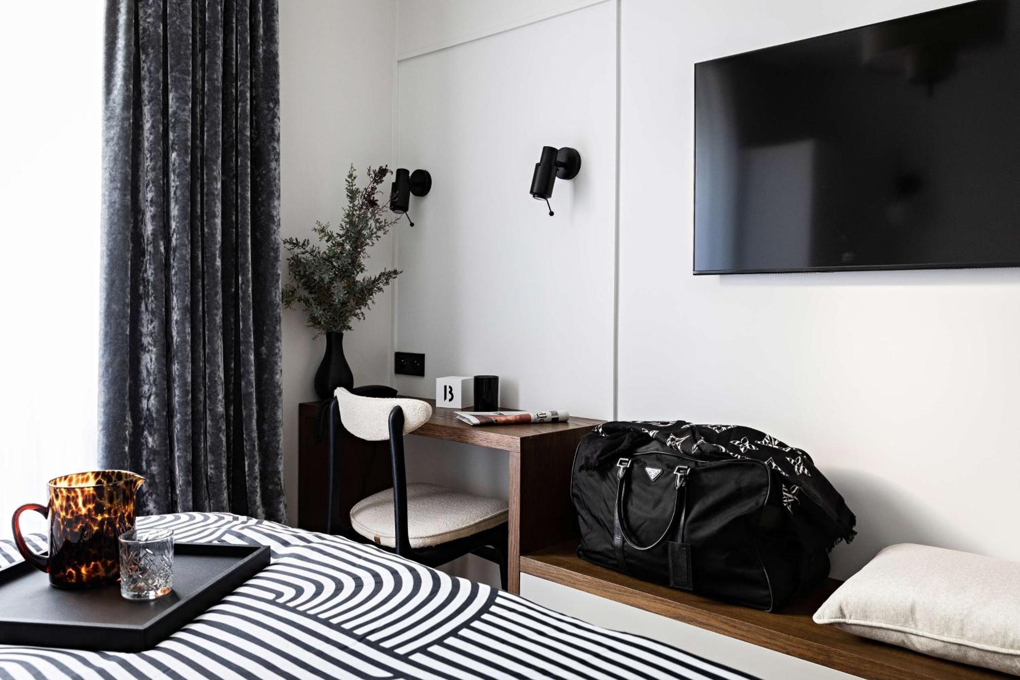 Best Western Premier The Blake Paris Gare Saint Lazare Exterior photo