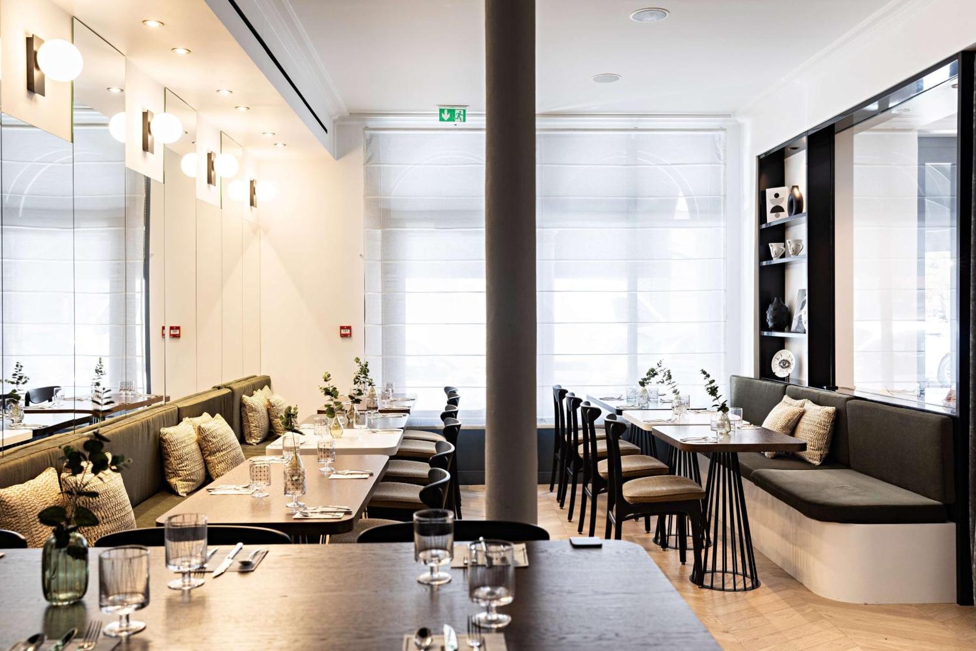 Best Western Premier The Blake Paris Gare Saint Lazare Exterior photo